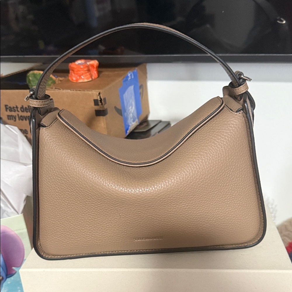 Elegant Tan Handbag